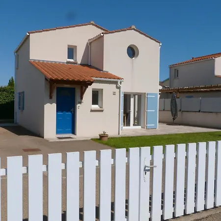 Vakantiehuis Maison Moderne A La Tranche-sur-mer, 6 Pers, Terrasse, Jardin - Fr-1-194-339 *